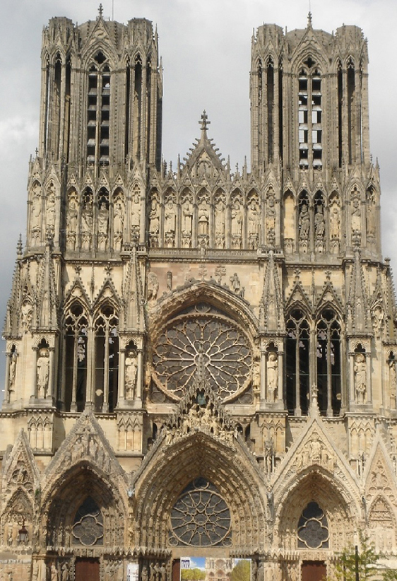 Cathédrale de Reims au cœur de la champagne